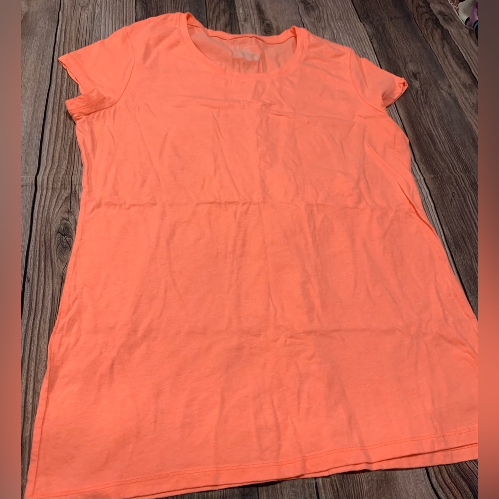 No boundaries tee
